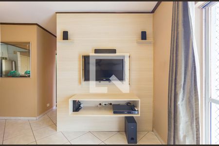 Sala de apartamento à venda com 2 quartos, 58m² em Vila Bertioga, São Paulo