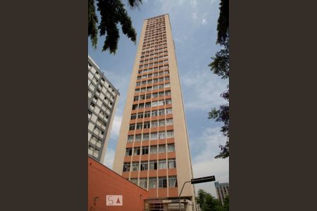 Apartamento para alugar com 38m², 1 quarto e sem vagaFachada