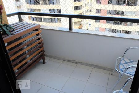 Varanda de apartamento para alugar com 2 quartos, 60m² em Pituba, Salvador