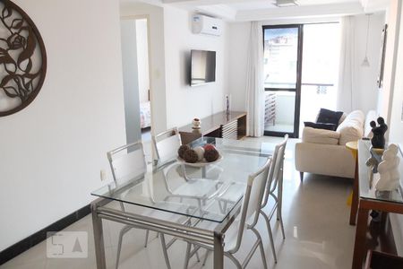 Sala de apartamento para alugar com 2 quartos, 60m² em Pituba, Salvador