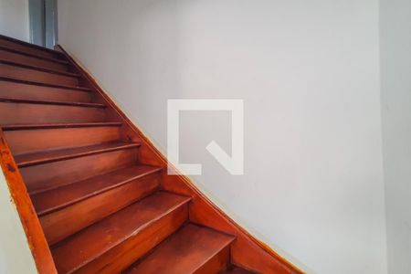 Escada de casa à venda com 4 quartos, 140m² em Vila São José (ipiranga), São Paulo