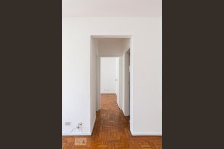 Corredor de apartamento para alugar com 1 quarto, 45m² em Bela Vista, São Paulo