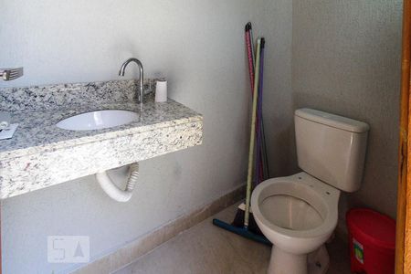 Casa de condomínio para alugar com 42m², 1 quarto e sem vaga Casa de condomínio para alugar com 42m², 1 quarto e sem vagabanheiro da churrasqueira