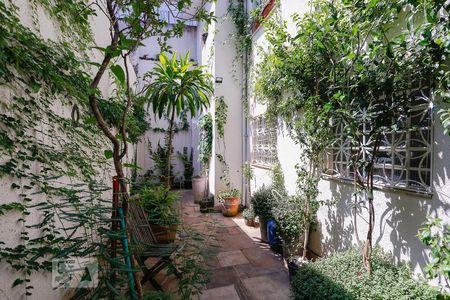 Casa à venda com 140m², 3 quartos e 3 vagasQuintal