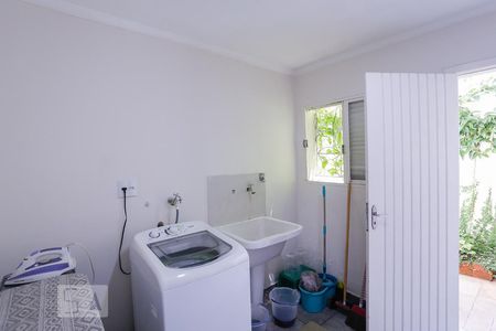 Casa à venda com 140m², 3 quartos e 3 vagasLavanderia