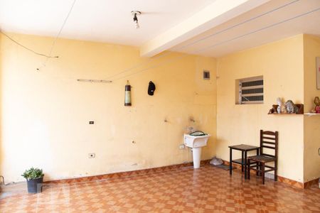 Casa à venda com 270m², 4 quartos e 5 vagas Casa à venda com 270m², 4 quartos e 5 vagasÁrea Externa