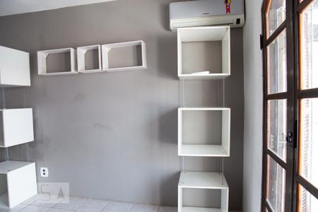 Casa à venda com 270m², 4 quartos e 5 vagas Casa à venda com 270m², 4 quartos e 5 vagasQuarto 3