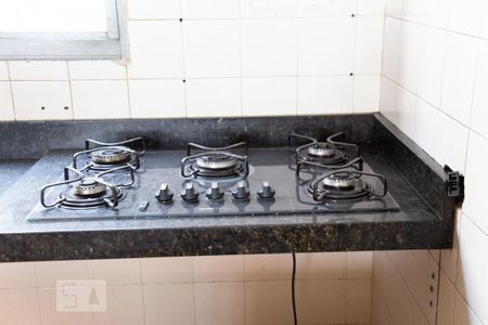 Casa à venda com 270m², 4 quartos e 5 vagas Casa à venda com 270m², 4 quartos e 5 vagasCozinha