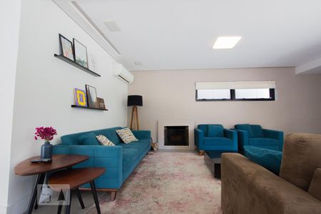 Sala 1 de casa de condomínio à venda com 4 quartos, 245m² em Vila Tramontano, São Paulo