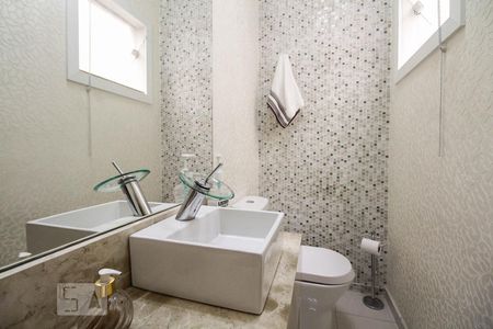 Lavabo  de casa para alugar com 3 quartos, 462m² em Vila Matilde, São Paulo