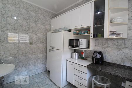 Casa à venda com 280m², 2 quartos e 5 vagasCozinha armários