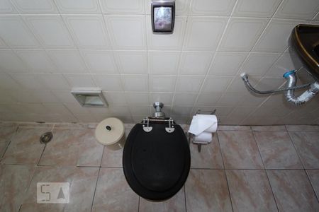 Casa à venda com 280m², 2 quartos e 5 vagasBanheiro 2 social