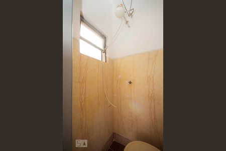 Apartamento para alugar com 90m², 2 quartos e sem vaga Apartamento para alugar com 90m², 2 quartos e sem vagaBanheiro de Serviço