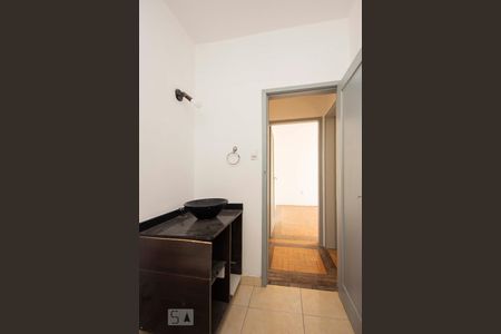 Apartamento para alugar com 90m², 2 quartos e sem vaga Apartamento para alugar com 90m², 2 quartos e sem vagaBanheiro