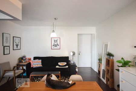 Sala de apartamento para alugar com 3 quartos, 90m² em Vila Sônia, São Paulo