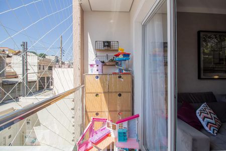 Varanda de casa à venda com 3 quartos, 140m² em Vila Paulo Silas, São Paulo