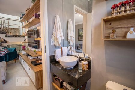 Lavabo de casa à venda com 3 quartos, 140m² em Vila Paulo Silas, São Paulo