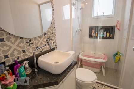 Banheiro Social de casa à venda com 3 quartos, 140m² em Vila Paulo Silas, São Paulo