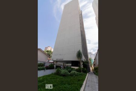 Apartamento à venda com 80m², 2 quartos e 1 vaga Apartamento à venda com 80m², 2 quartos e 1 vagaFachada