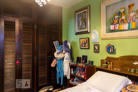 Casa à venda com 800m², 3 quartos e 2 vagasQuarto 1