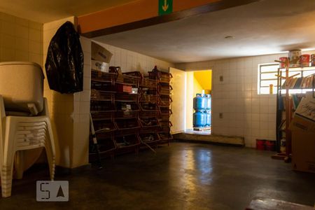 Casa à venda com 800m², 3 quartos e 2 vagasPorão