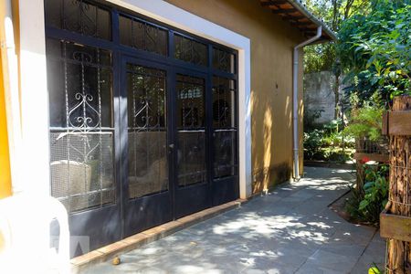 Casa à venda com 800m², 3 quartos e 2 vagasÁrea Externa