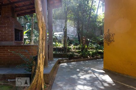 Casa à venda com 800m², 3 quartos e 2 vagasÁrea Externa