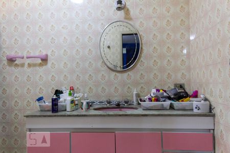 Casa à venda com 800m², 3 quartos e 2 vagasBanheiro Suíte