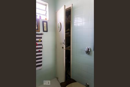 Casa à venda com 800m², 3 quartos e 2 vagasBanheiro