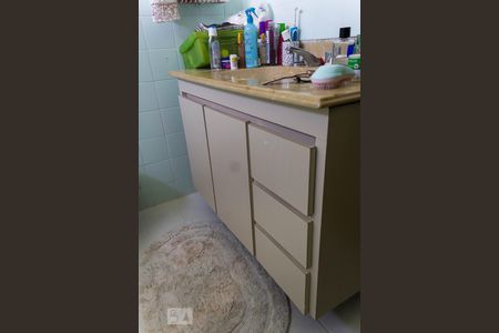 Casa à venda com 800m², 3 quartos e 2 vagasBanheiro