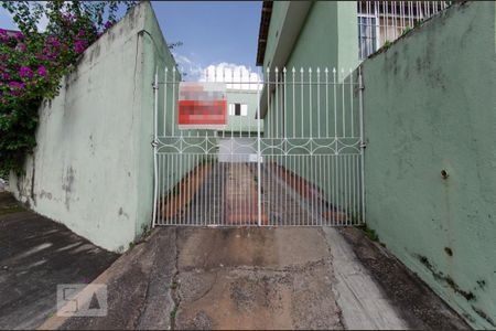 Casa para alugar com 50m², 1 quarto e sem vaga Casa para alugar com 50m², 1 quarto e sem vagaFachada