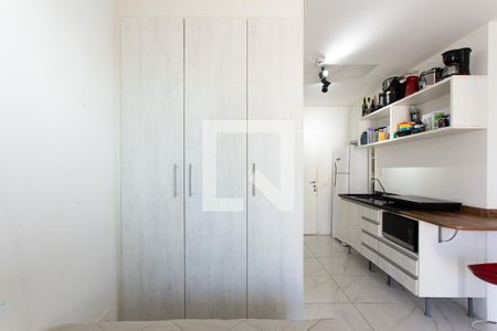 Apartamento à venda com 27m², 1 quarto e sem vaga Apartamento à venda com 27m², 1 quarto e sem vagaStudio - Armários