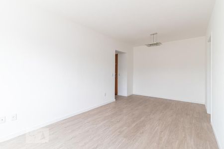 Sala de apartamento para alugar com 3 quartos, 76m² em Boa Vista, Porto Alegre