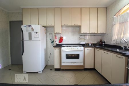 Casa à venda com 352m², 4 quartos e 5 vagasCozinha