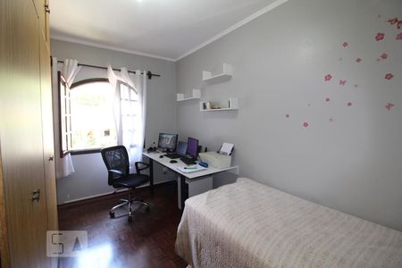 Casa à venda com 352m², 4 quartos e 5 vagasquarto 1