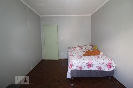 Casa à venda com 352m², 4 quartos e 5 vagasquarto 2