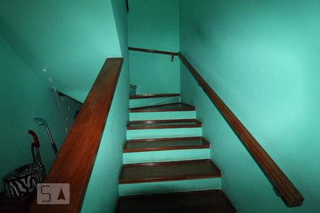 Casa à venda com 352m², 4 quartos e 5 vagasAcesso aos quartos