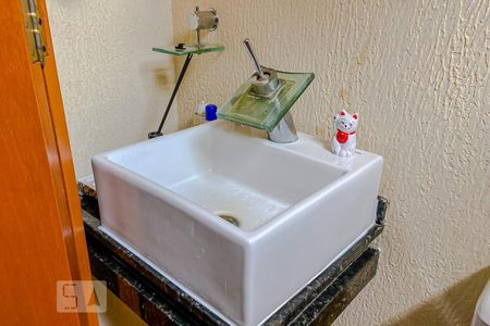 Lavabo de casa de condomínio à venda com 3 quartos, 120m² em Vila Esperança, São Paulo