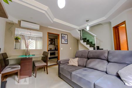 Sala de casa de condomínio à venda com 3 quartos, 120m² em Vila Esperança, São Paulo