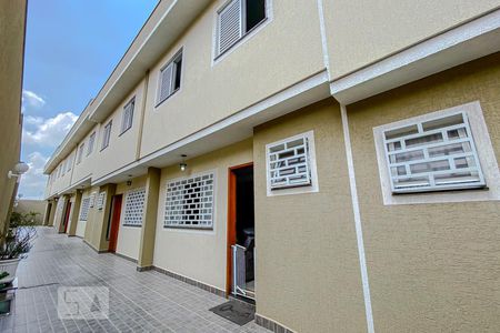 Casa de condomínio à venda com 120m², 3 quartos e 2 vagasÁrea externa