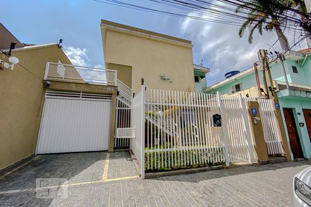 Casa de condomínio à venda com 120m², 3 quartos e 2 vagasFachada