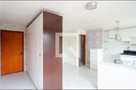 Sala de kitnet/studio para alugar com 1 quarto, 35m² em Jabaquara, São Paulo