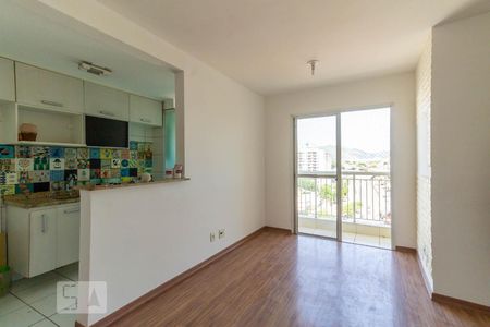 Sala de apartamento à venda com 2 quartos, 48m² em Del Castilho, Rio de Janeiro