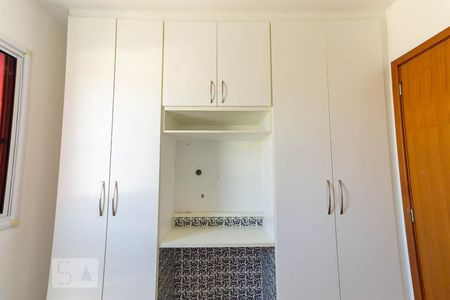 Apartamento à venda com 48m², 2 quartos e 1 vagaQuarto - Armários