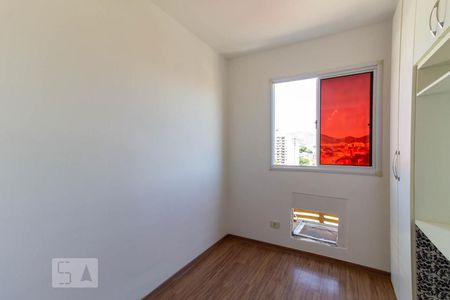 Quarto  de apartamento para alugar com 2 quartos, 48m² em Del Castilho, Rio de Janeiro