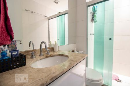 Banheiro de apartamento para alugar com 1 quarto, 41m² em Brooklin Paulista, São Paulo