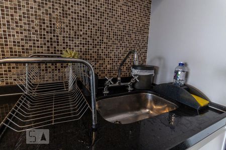 Cozinha de apartamento para alugar com 1 quarto, 41m² em Brooklin Paulista, São Paulo