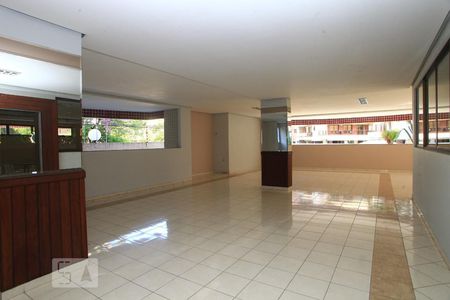 Apartamento à venda com 300m², 4 quartos e 2 vagasÁrea comum - Salão de festas