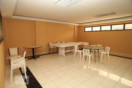 Apartamento à venda com 300m², 4 quartos e 2 vagasÁrea comum - Salão de festas