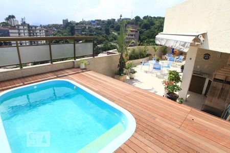 Apartamento à venda com 300m², 4 quartos e 2 vagasPiscina